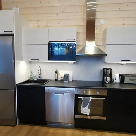 アパート Lyhty *